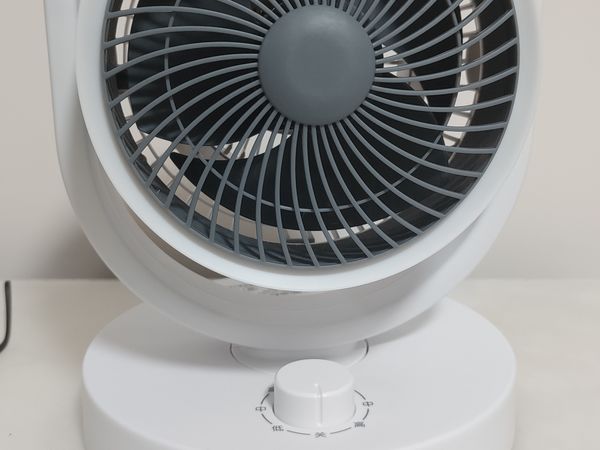 办公室降温神器 美菱小风扇