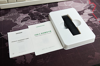 双接头更方便-绿联USB-C多功能读卡器