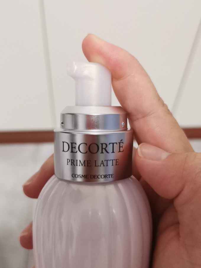 黛珂乳液