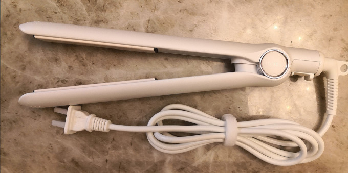 美发造型器
