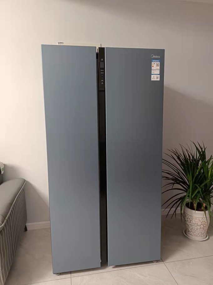 美的冰箱怎么样 外观材质:美观大气 制冷效果:._什么值得买