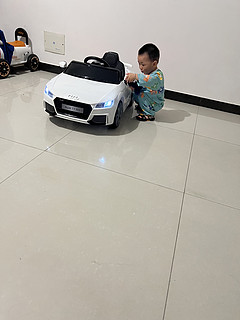 儿童电动汽车