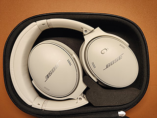 Bose qc45蓝牙降噪耳机