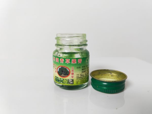 这瓶泰国青草膏，才是驱蚊止痒的王炸产品