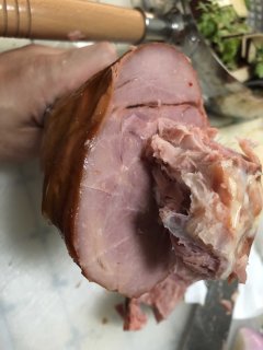 这么个大鸡腿霸子吃起来爽死了，味道像火腿