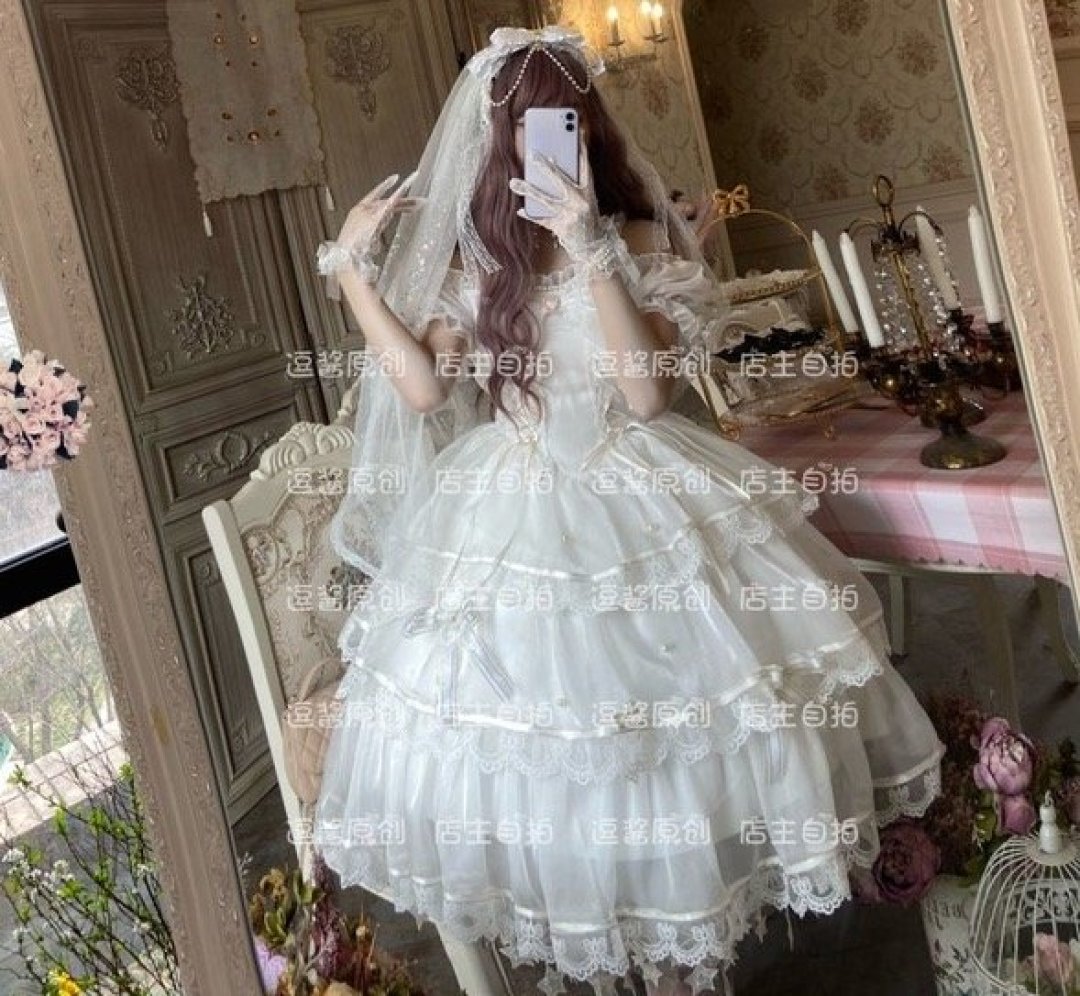 穿华丽款LO裙的都是富婆?你可别被“骗”啦!教你用200元就买到华丽Lolita