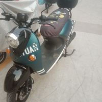 绿源mh5，墨绿色是比白色的耐看