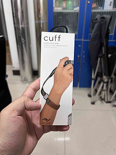 颜值高又好用的相机腕带-巅峰设计cuff