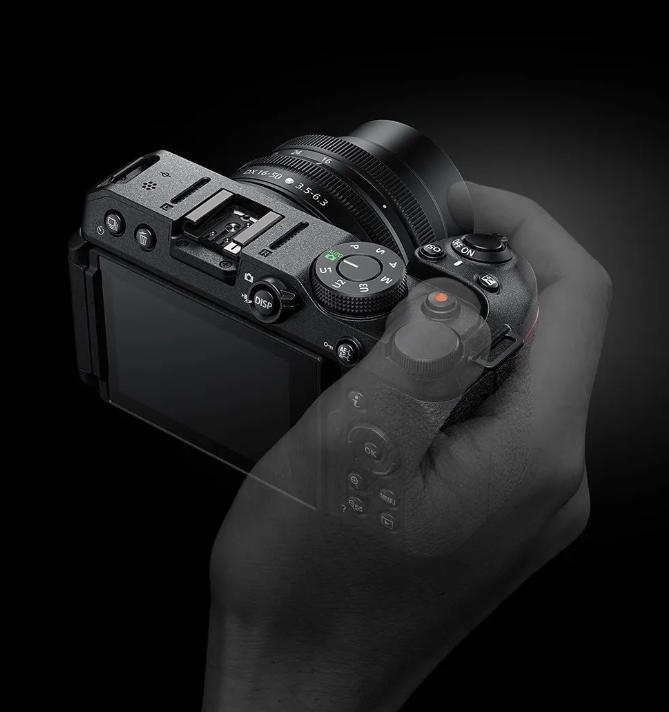 尼康发布 APS-C 画幅微单相机 Z 30:小巧轻便、可翻转LCD屏