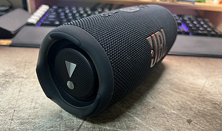 JBL 冲击波charge5