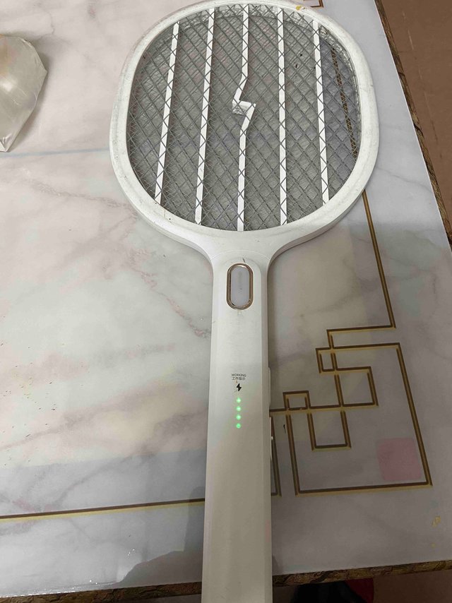 户外露营必要的电蚊拍