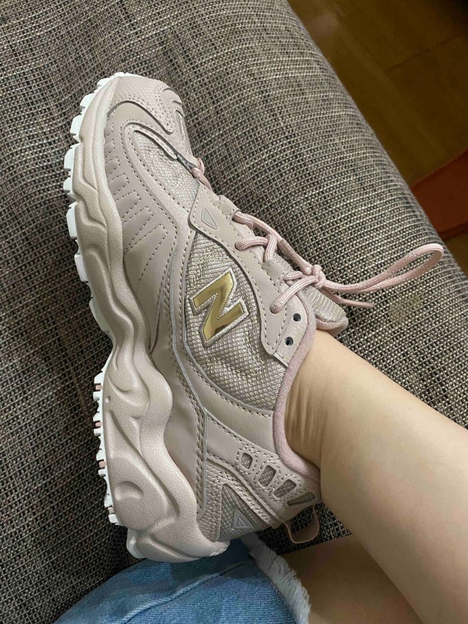 休闲运动鞋