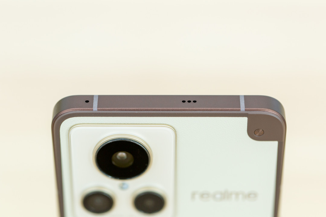 新品图赏:硬箱设计看点十足,realme 真我GT2大师探索版开箱图赏