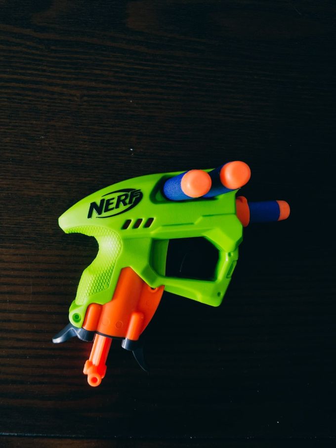 孩之宝射击玩具