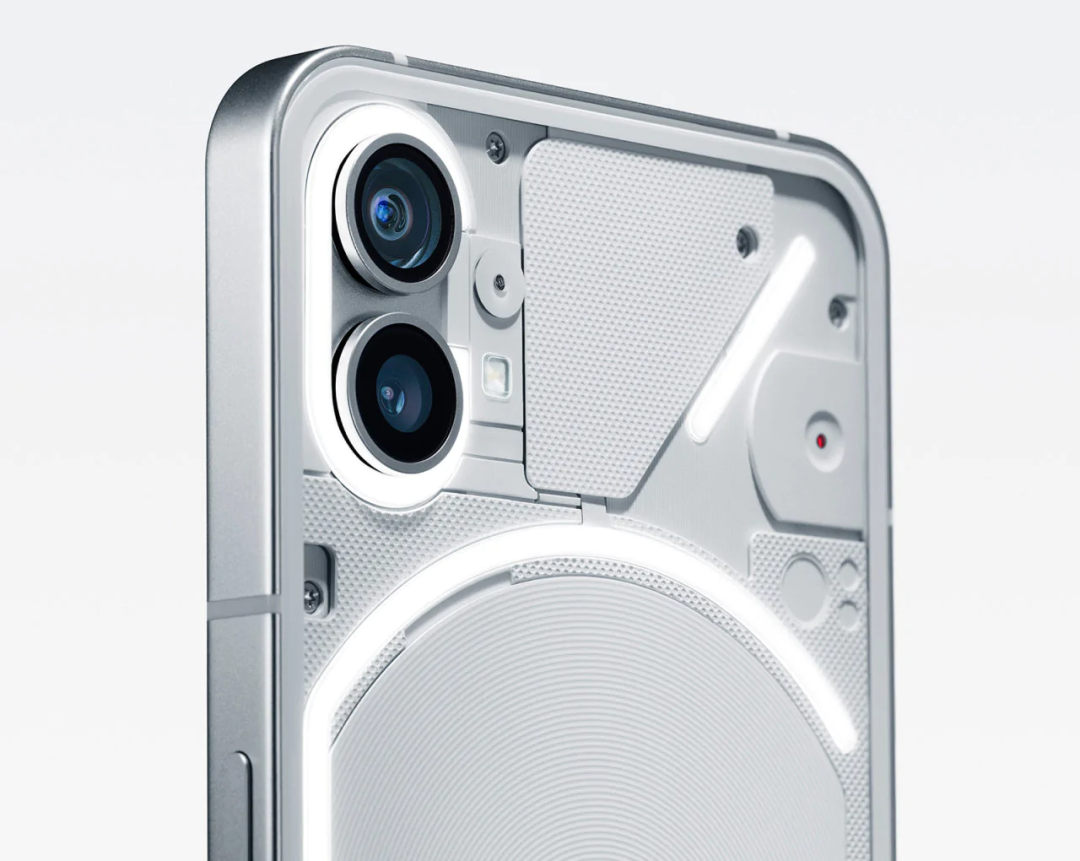 Nothing Phone(1)正式发布:搭载骁龙 778G+、透明后盖