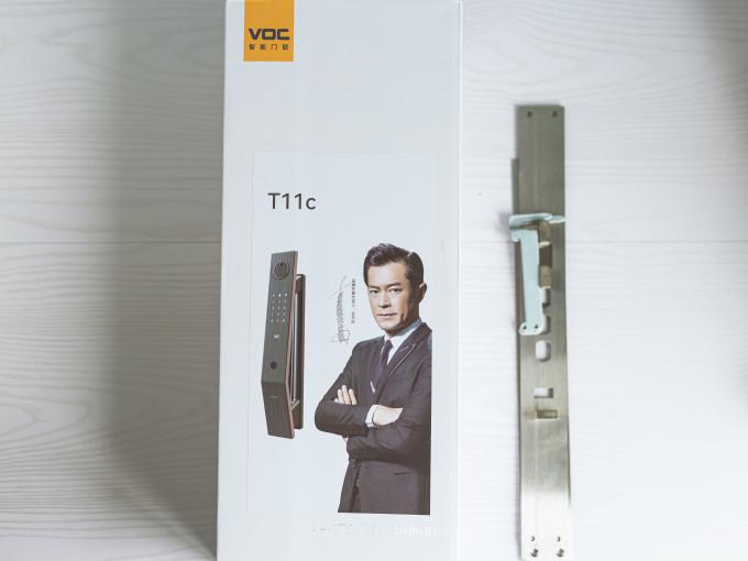 威欧希锁具怎么样 有猫眼和门铃的智能门锁|指纹解锁|密码解_什么值得