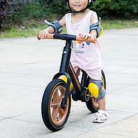 仅3.7kg，2到6岁都可用，Bebehoo儿童滑步车体验