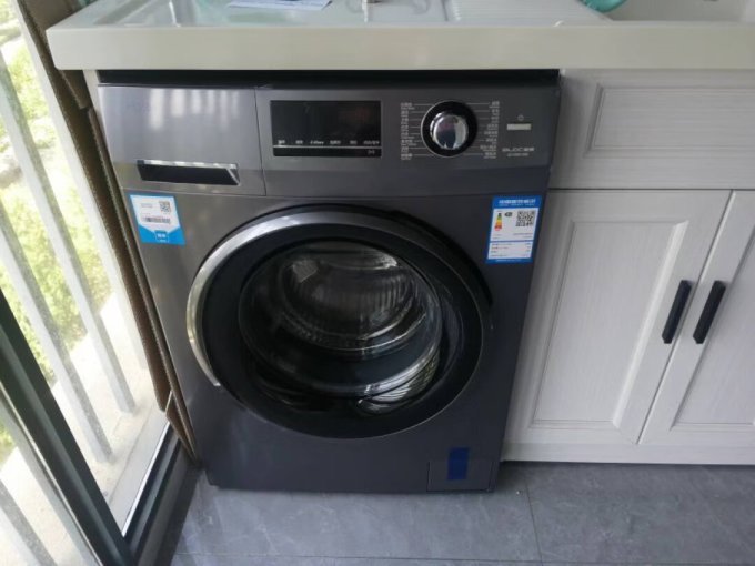 海尔滚筒洗衣机