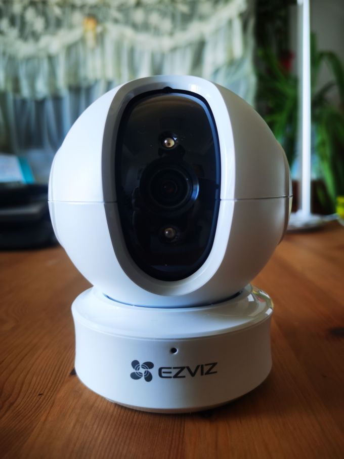 萤石智能摄像机