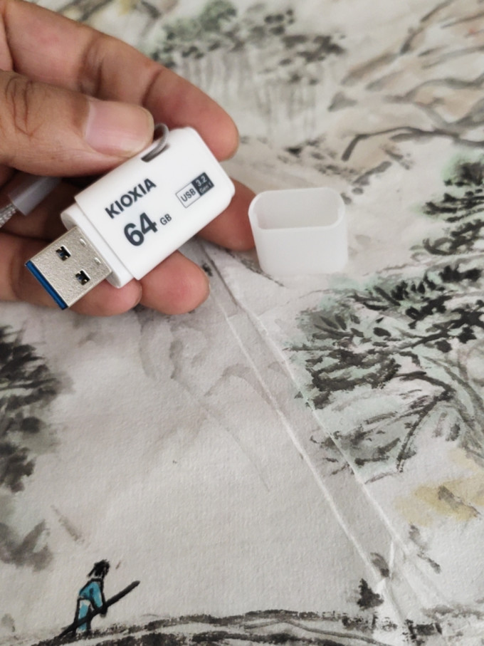 铠侠U盘