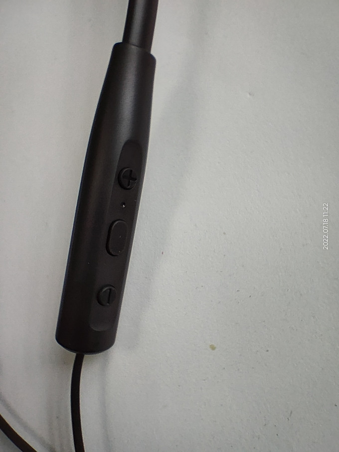 爱国者w06蓝牙耳机怎么样 提高跑步幸福感——aigo项圈蓝牙耳机_什么