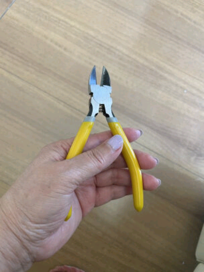 钳子