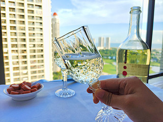 莫斯卡托起泡酒 ，夏日浪漫，果香值得记忆