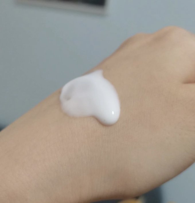 郁美净身体乳液