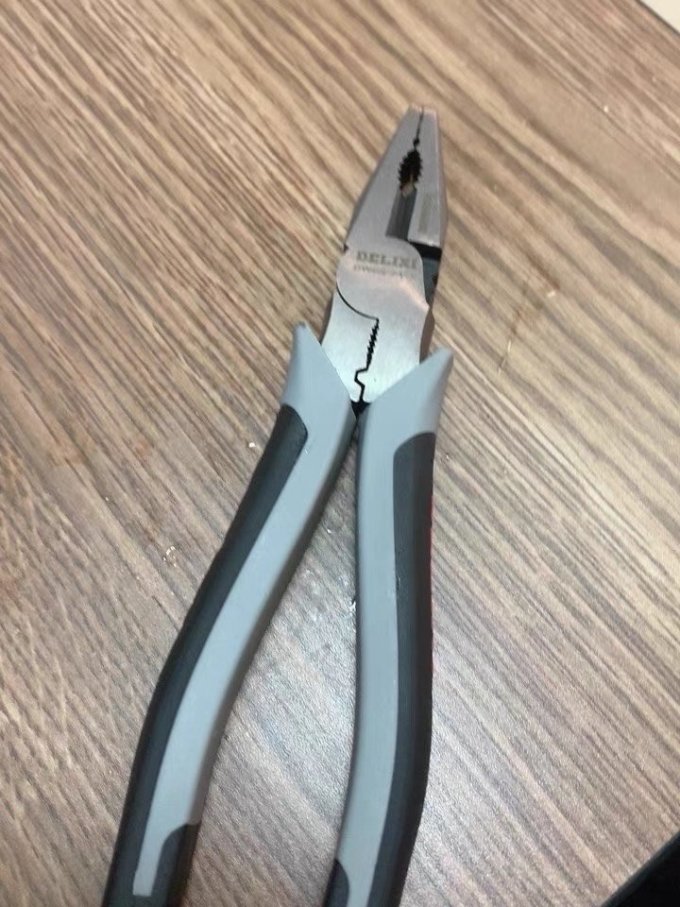 钳子