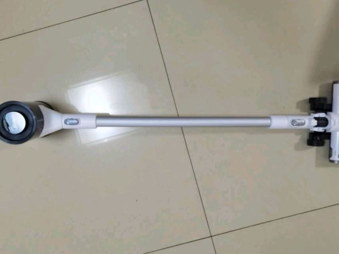 美的手持式吸尘器