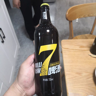 冰啤酒是夏天的标配