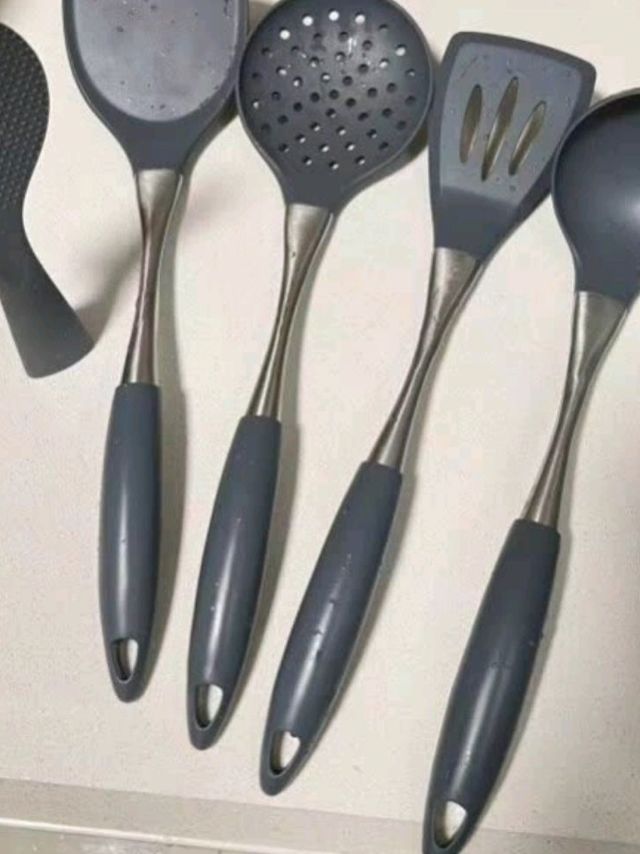 硅胶锅铲用起来!