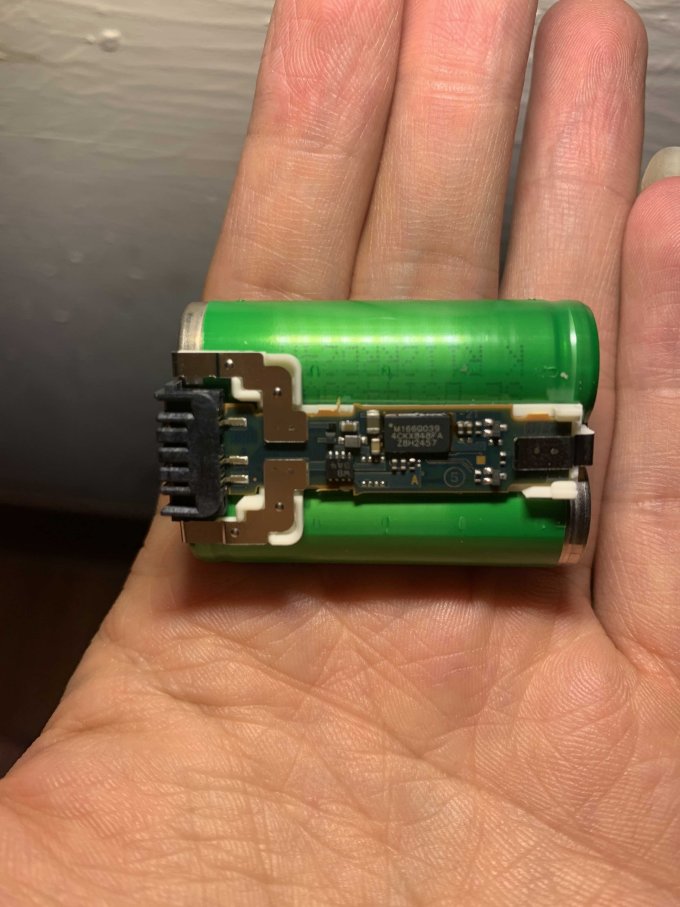 索尼原厂电池做工真不错