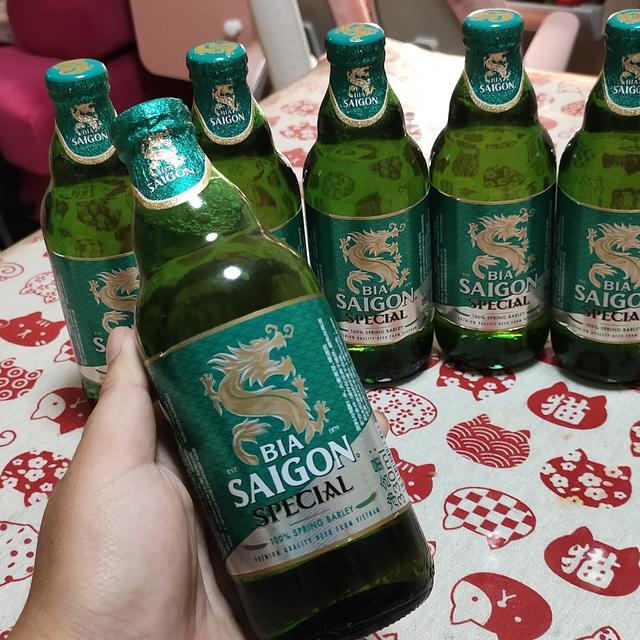 一瓶西贡啤酒引出的国货危机感，如果同价位的拉格啤酒还做不过越南啤酒，那国产啤酒真的得捏把汗咯