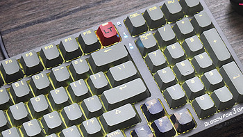 针对玩家量身打造，双飞燕血手幽灵T98机械键盘体验