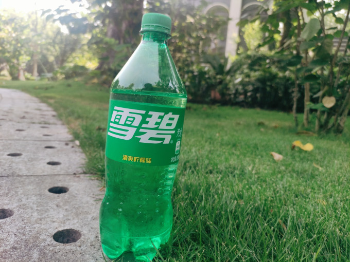雪碧碳酸饮料
