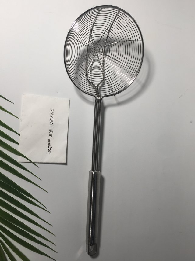 10.8元淘的不锈钢漏勺用来捞面条太值了