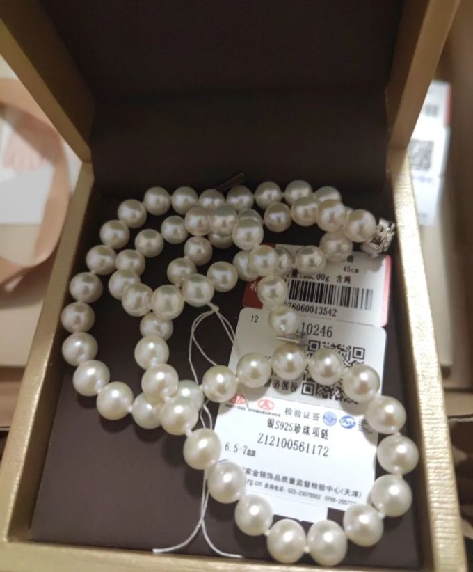 周六福珍珠项链