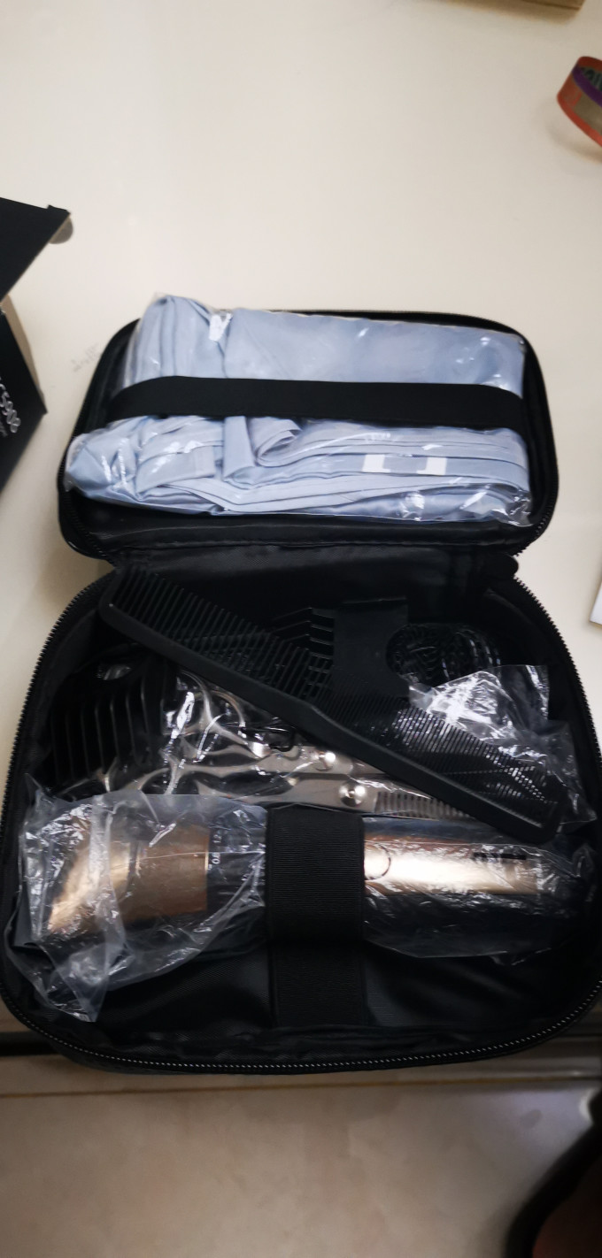 飞科电动理发器