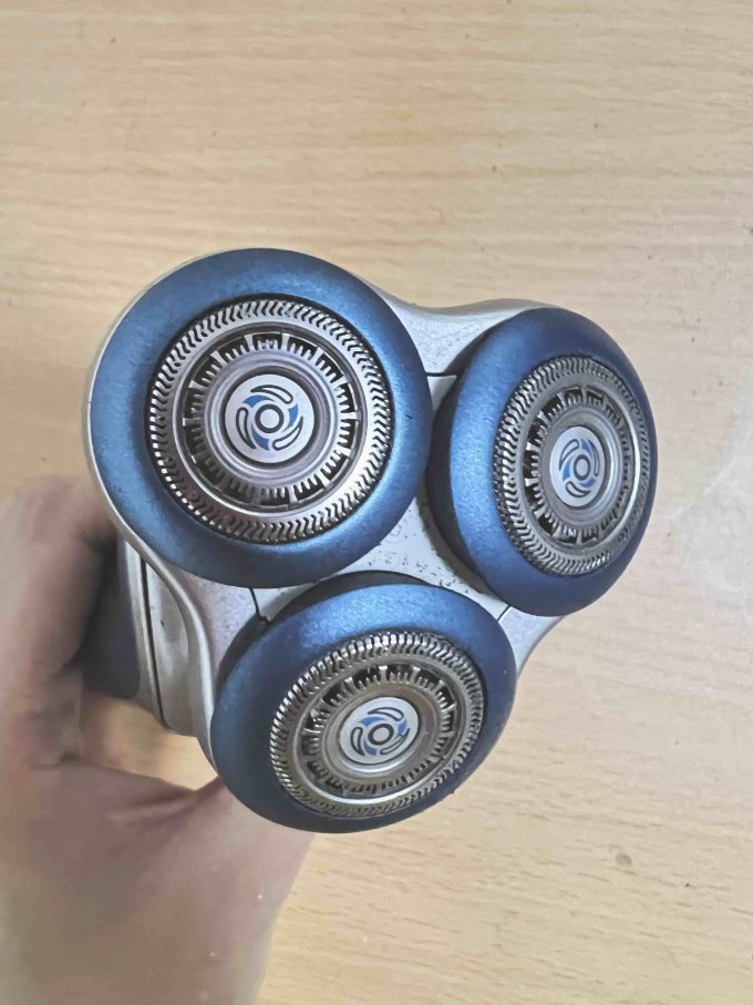 飞利浦s7561/12电动剃须刀怎么样 飞利浦剃须刀7000_什么值得买