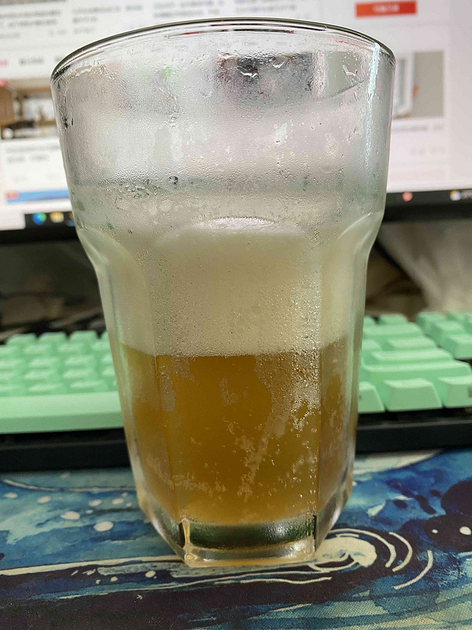 啤酒