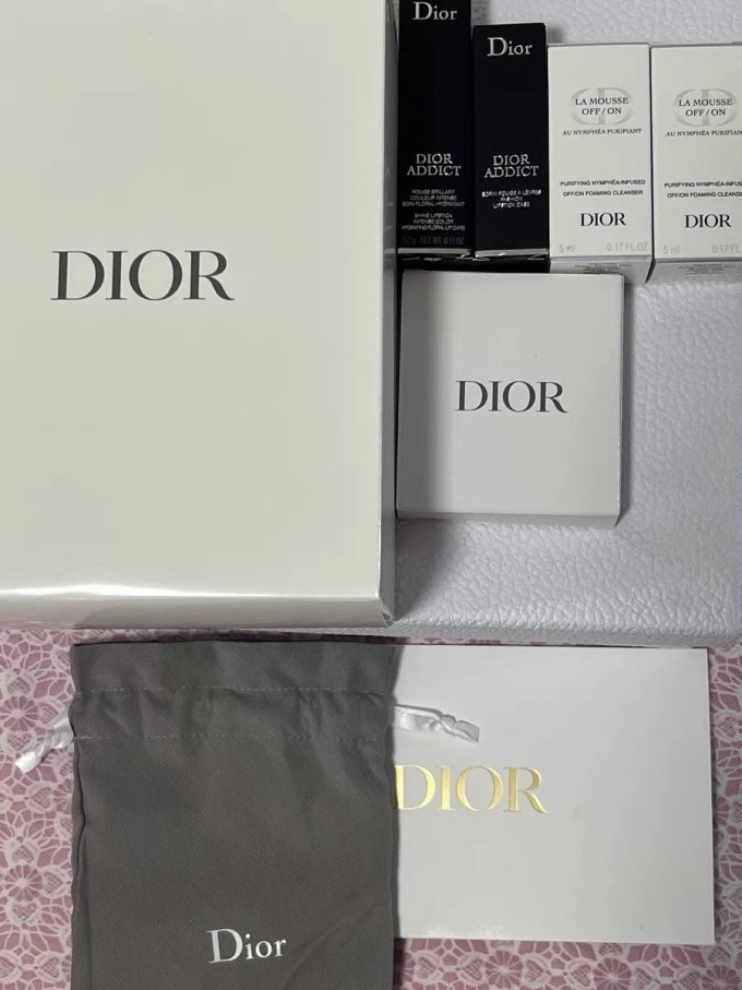 dior唇膏价位(dior唇膏多少钱一支)