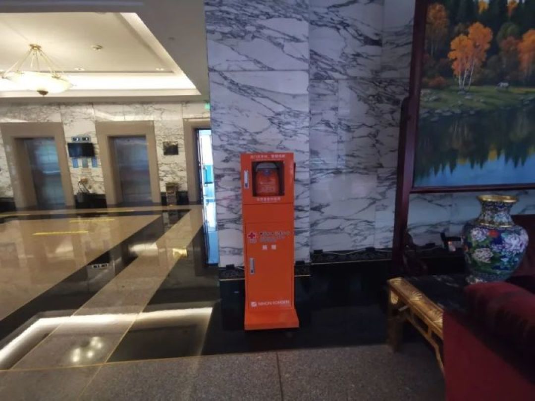 AED(自动体外除颤器)你会用吗？在救护车没有及时赶来的黄金4分钟，很多人都靠它救命！