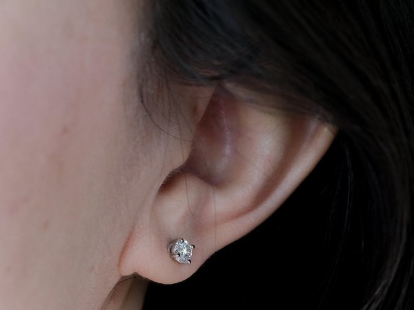 论百搭耳钉还得是钻石的呀！