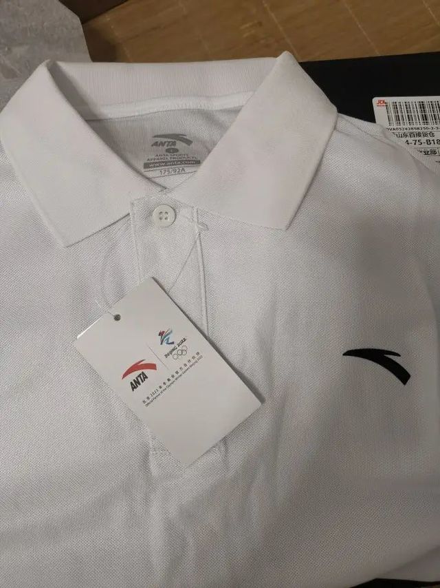 安踏男短袖POLO衫