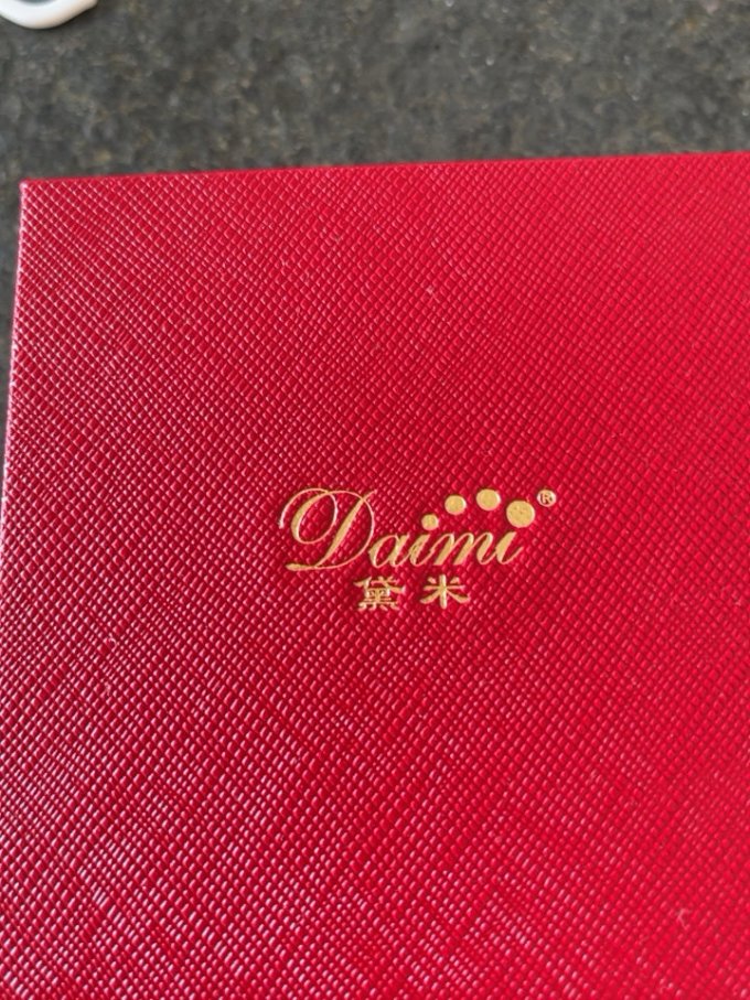 黛米珍珠耳饰