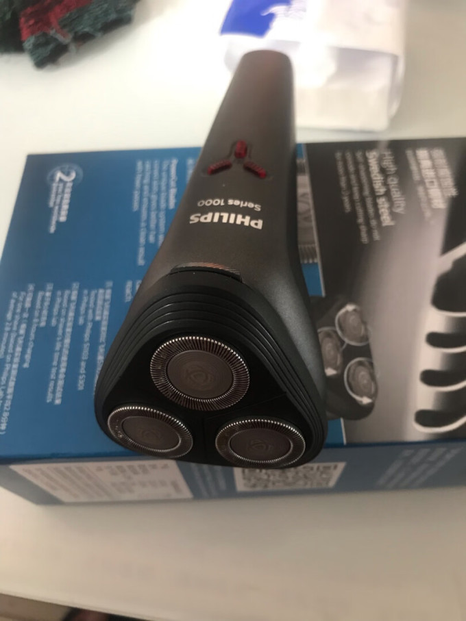 京东plus会员:philips 飞利浦 s1203/02 电动剃须刀130元包邮(需用券)