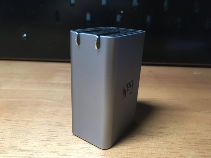努比亚充电器