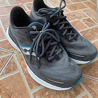 Saucony索康尼运动鞋