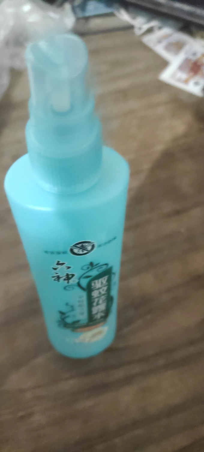 六神驱蚊花露水